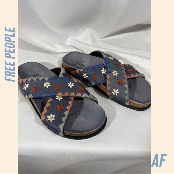 FREE PEOPLE Wildflowers Footbed Embroidered Floral Leather Slide Sandals 36 1/2 - Picture 2 of 5